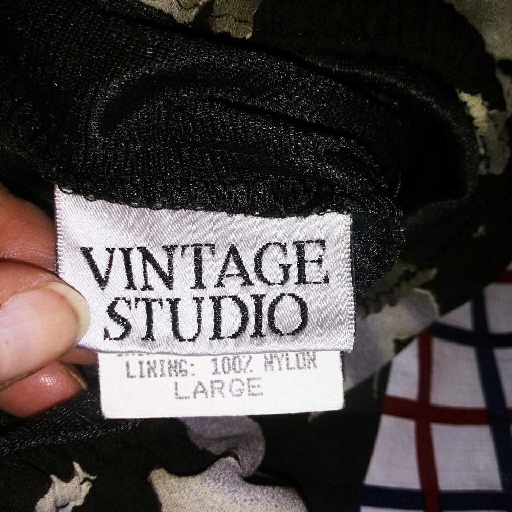 Vintage Studio Skirt - Picture 3 of 3